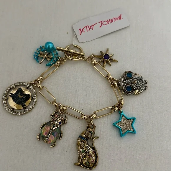 NWT Betsey Johnson Mystical Charm Bracelet - Picture 1 of 7